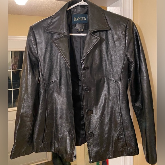 Danier leather black jacket size small - Picture 2 of 2